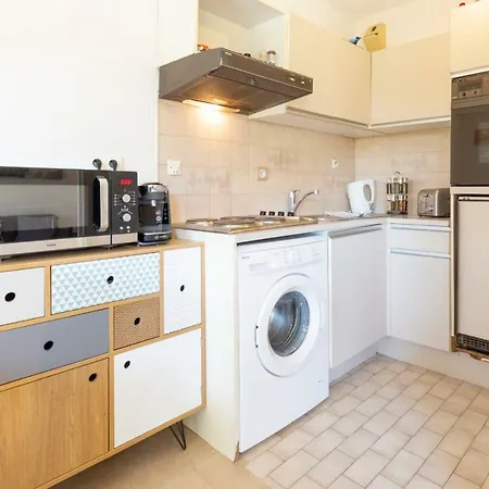 Bright 1-bedroom Appartement: Little Garde In Vieil 公寓 *