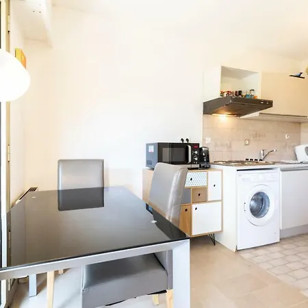 Bright 1-bedroom Appartement: Little Garde In Vieil 公寓 昂蒂布
